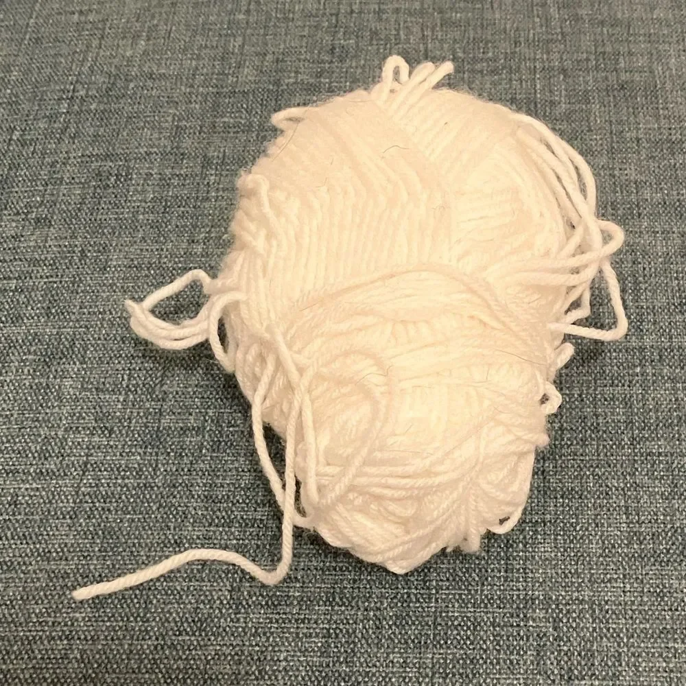 White Knitting Needlepoint Yarn Thread